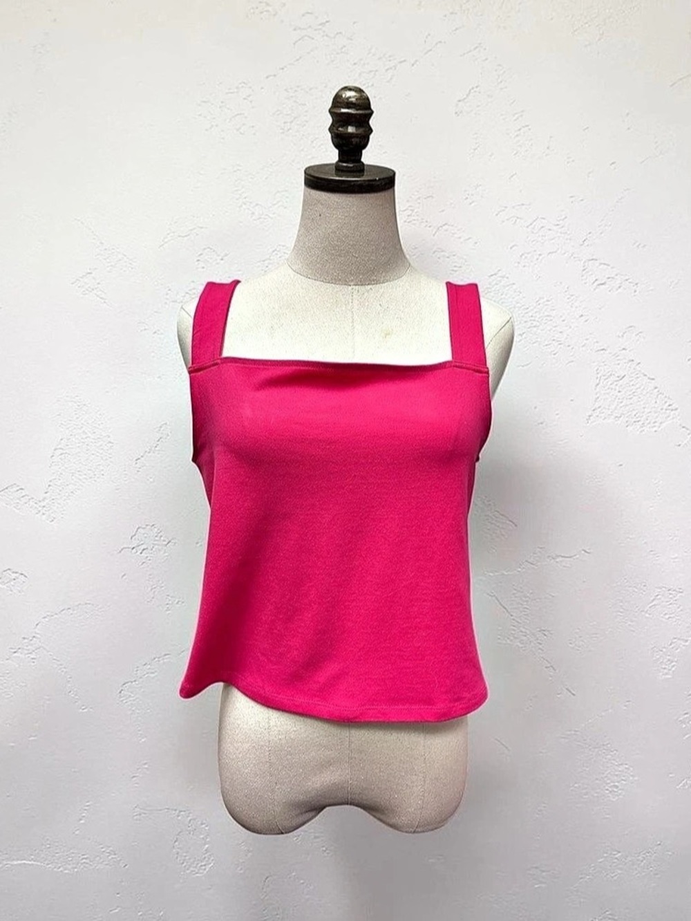 *LIKE NEW*Torrid Pink Tank Top